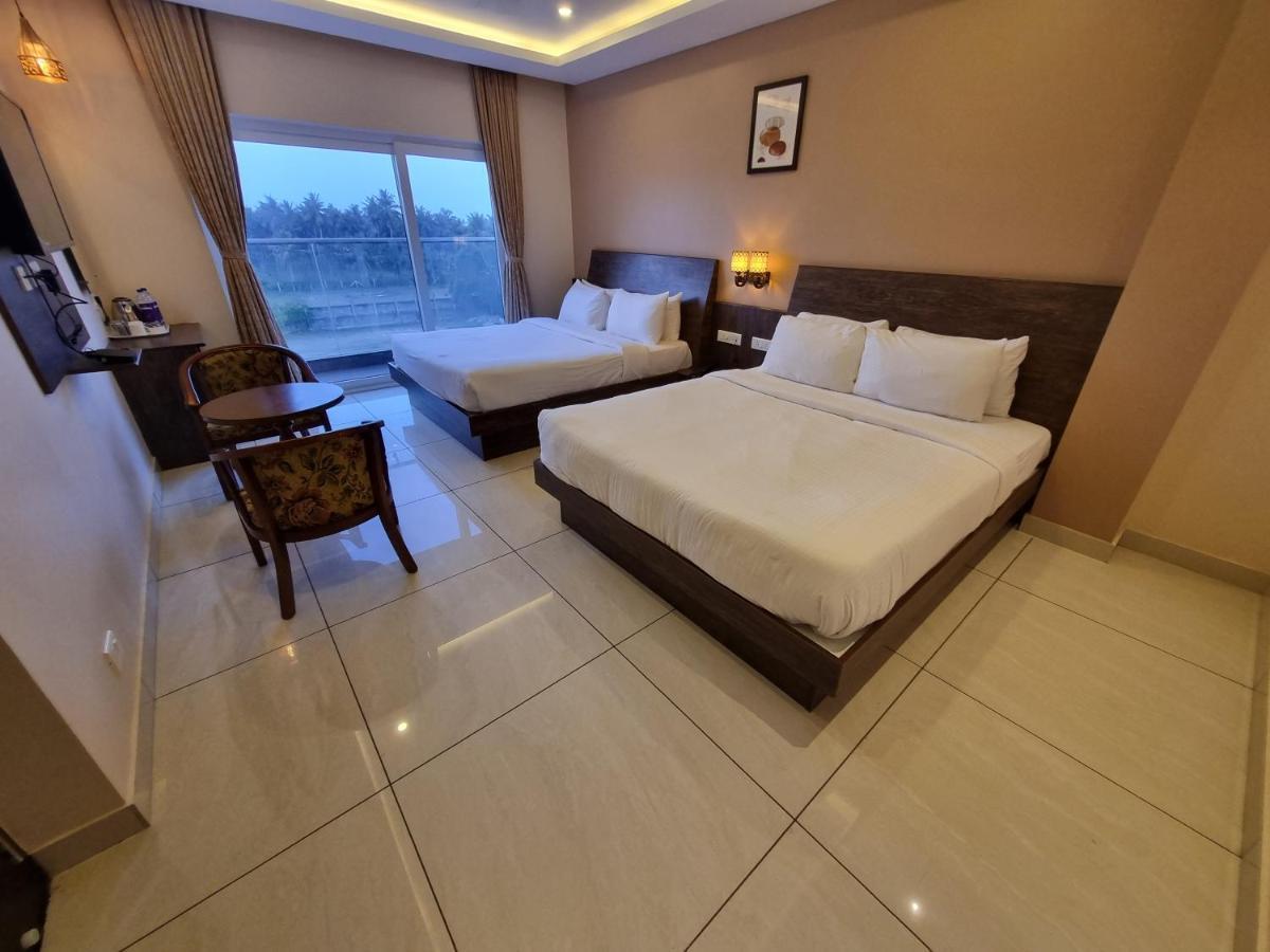 Plutus Residency Hotel Auroville Bagian luar foto