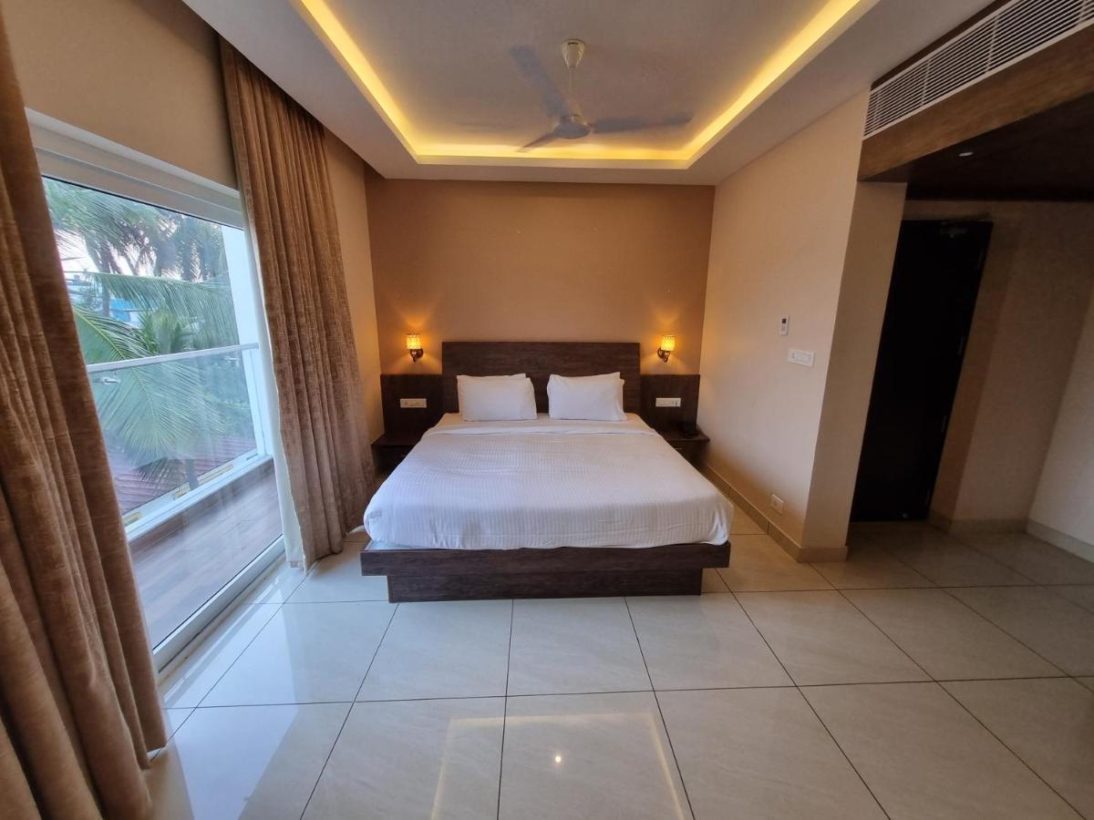 Plutus Residency Hotel Auroville Bagian luar foto